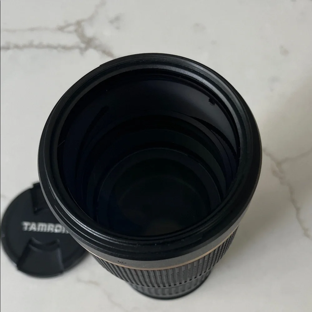 Black Camera Lens 70-200mm f/2.8